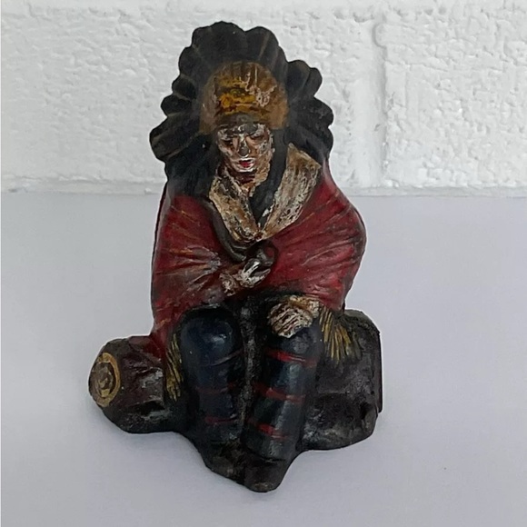 Vintage Antique Cast Iron Indian Chief On Log Still Bank Rare